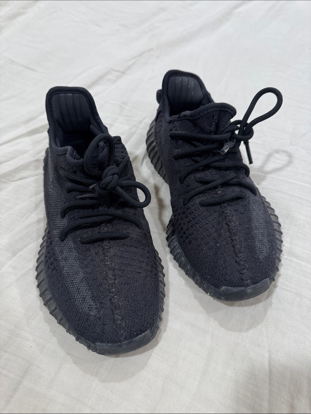 Adidas Yeezy Boost size 6 Black Knit Low-Top Sneakers